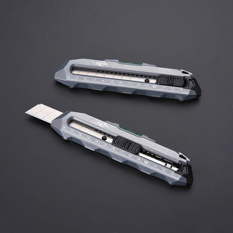 DC2201 Retractable Utilitas Cultrum